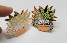 Load image into Gallery viewer, Succulent Gecko Pin